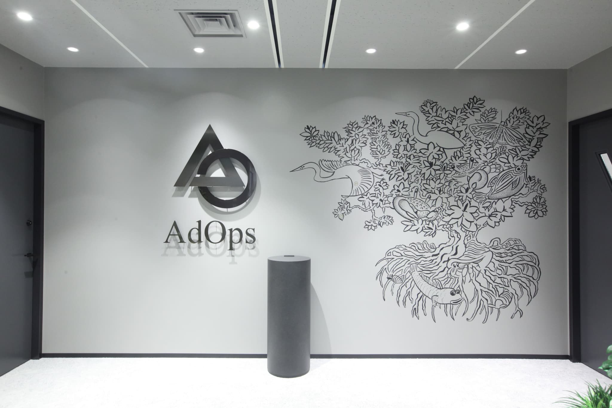 株式会社AdOps